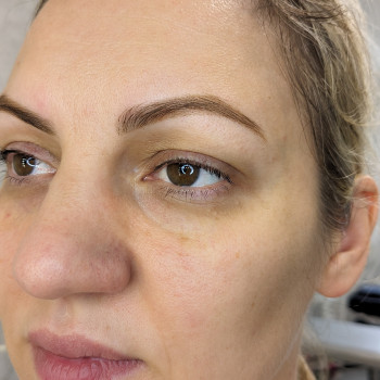 Фарбування вій
                    Бровіст Світлана Київ