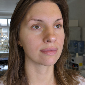 Моделювання анатомічної форми та фарбування брів
                    Бровіст Світлана Київ