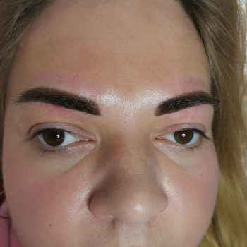 Пудрові брови
                    Мастер перманентного макияжа  Киев