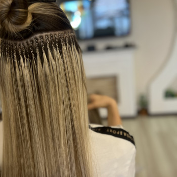 Афронарощення
                    Майстер з нарощування волосся Диана Київ