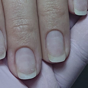 Манікюр апаратний, жіночий
                    Майстер манікюру  Київ