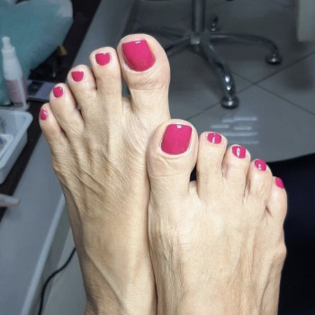 Педикюр апаратний жіночий
                    Мастер маникюра  Киев