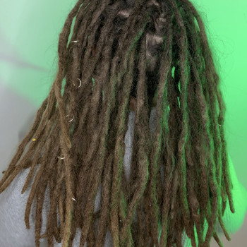 Підплетення та корекція дредів
                    Перукар Gera Одеса