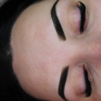 Перманентний макіяж
                    Лешмейкер  Винница