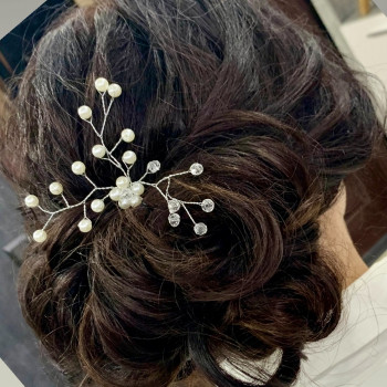 Вечірні зачіски
                    Перукар-візажист Елена Харків