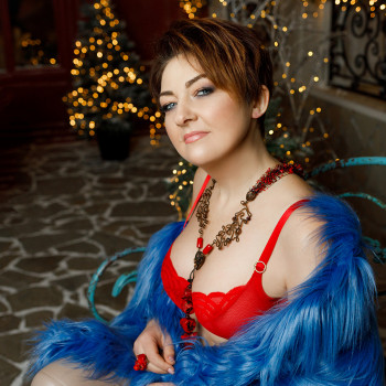 Мінімальний пакет
                    Фотограф Алико Київ