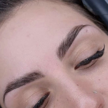 Ламінування брів