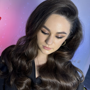 Макіяж та зачіска 1000