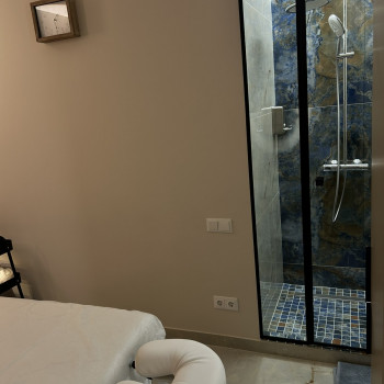 Улюблена локація. Все для спа терапії