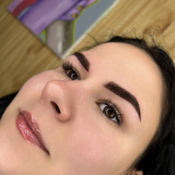 Коррекция перманентного макияжа/ татуажа
                    Мастер перманентного макияжа Александра Кривой Рог