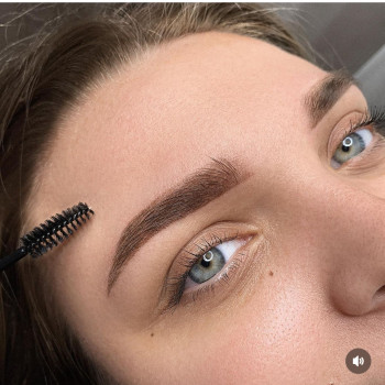 Коррекция перманентного макияжа/ татуажа
                    Мастер перманентного макияжа Александра Кривой Рог