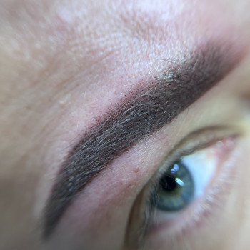 Перманентний макіяж брів, вуст, міжвійки
                    Мастер перманентного макияжа  Днепр