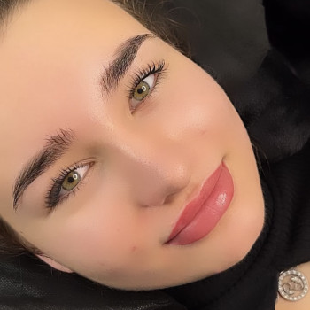 Перманентний макіяж брів, вуст, міжвійки
                    Мастер перманентного макияжа  Днепр