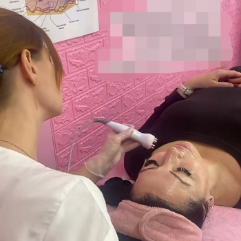 Апаратний масаж для обличчя: RF-ліфтинг
                    Массажист Ирина Днепр