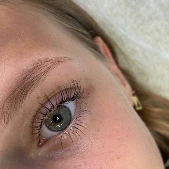 Ламінування вій