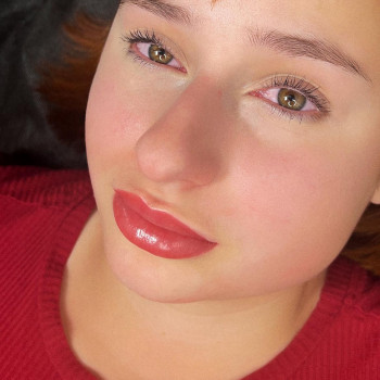 перманентний макіяж губ