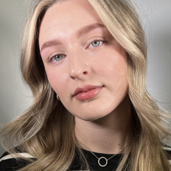 Корекція та фарбування брів
                    Бровист Марина Киев