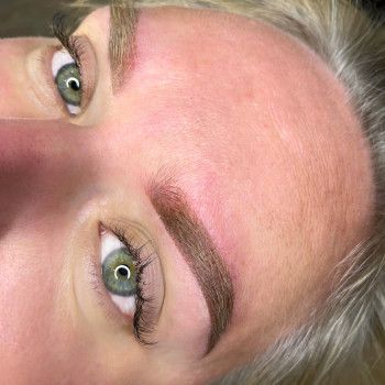 Перманентний макіяж брів