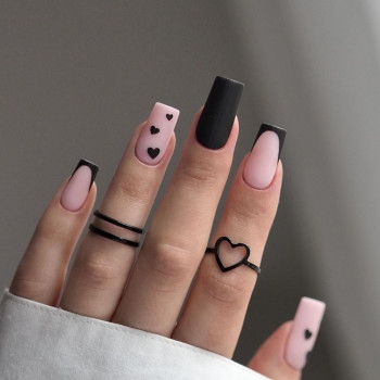 Чорний манікюр матовий на квадратні нігті, фото - Салон краси КЕО