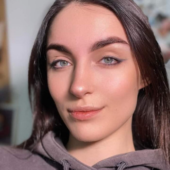 Фарбування брів після процедури.