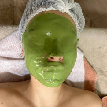 Альгінатні маски- чудове завершення процедур догляду за обличчям