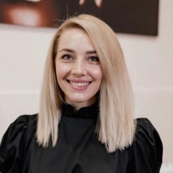 Попович Наталія