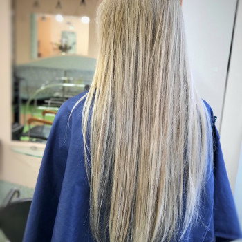 Висвітлення волосся у складних техніках
                    Парикмахер Кристина Днепр