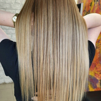 Висвітлення волосся у складних техніках
                    Парикмахер Кристина Днепр