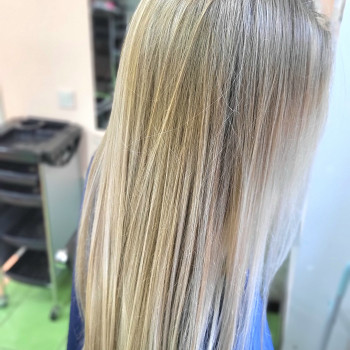 Висвітлення волосся у складних техніках
                    Парикмахер Кристина Днепр