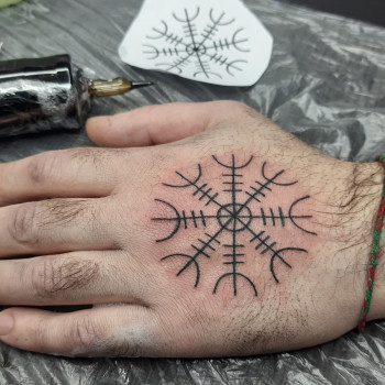 Перманентный макияж (татуаж)
                    Мастер перманентного макияжа Людмила Черноморск