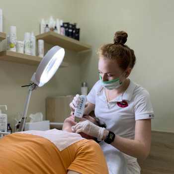 Чоловіча комбінована чистка обличчя #