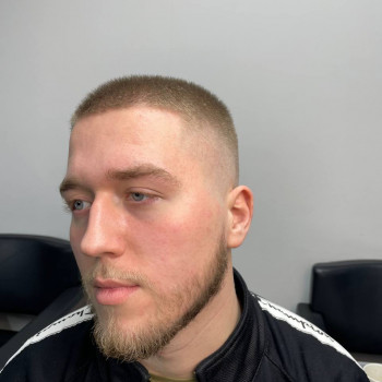 Чоловіча стрижка
                    Барбер  Житомир