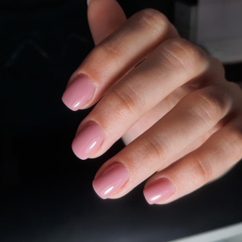 Маникюр на короткие ногти розовый в школу, фото - Мастер маникюра Анна Новак