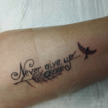 Чорно біле тату