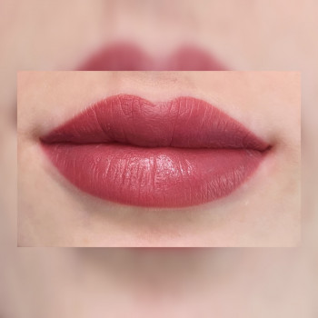 ПЕРМАНЕНТ губ акварель/помада
                    Мастер перманентного макияжа Александра Кривой Рог