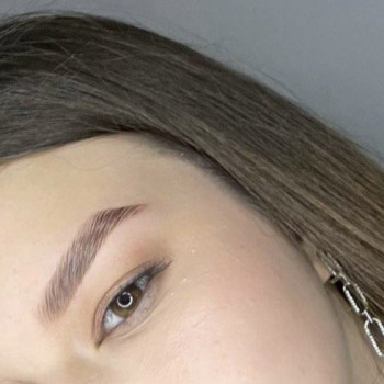 Ламінувааня та фарбування брів краскою