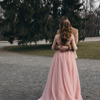 Макіяж на любий випадок
                    Майстер з нарощування волосся Елена Київ