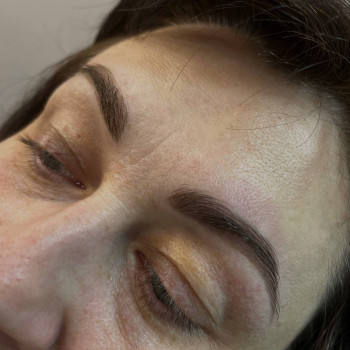 Моделювання брів
                    Салон краси MK Novik Запоріжжя