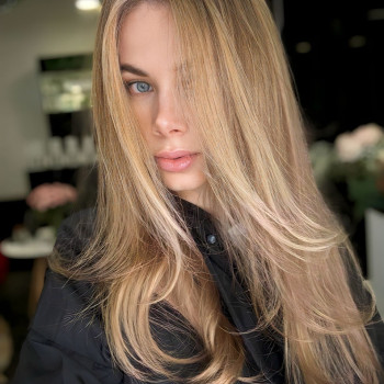 Укладка волосся
                    Салон краси Wizard Київ