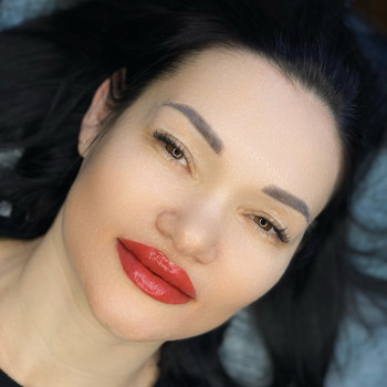 Перманентный макияж губ
                    Бровист Юлия Одесса