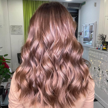 Стрижка жіноча
                    Салон красоты Fargo Киев