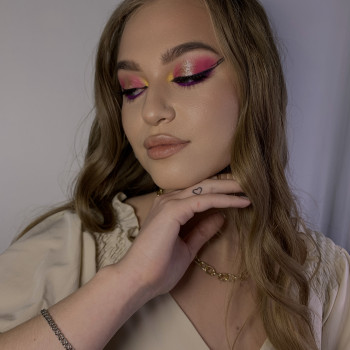 Образ в 4 руки(макіяж та зачіска)
                    Визажист Инна Житомир