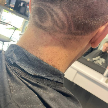 Стрижки чоловічі
                    Парикмахер Анна Хмельницкий