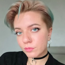 Аліна