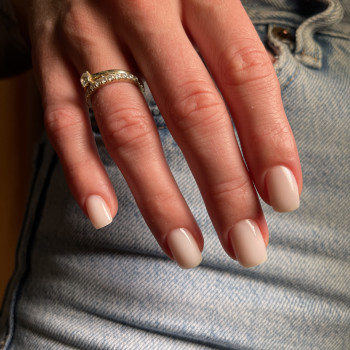 Манікюр з гель-лаком
                    Мастер маникюра Анастасія Ужгород