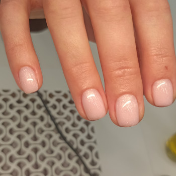 Манікюр з гель-лаком
                    Мастер маникюра Анастасія Ужгород