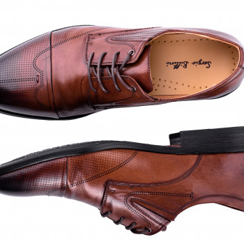 Каталожна зйомка товару на білому фоні
                    Фотограф Александр Черновцы