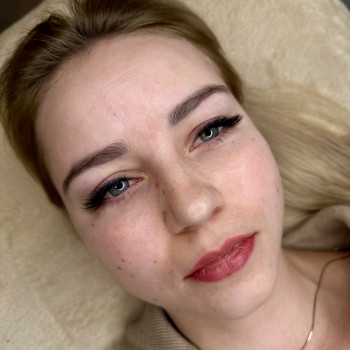 Нарощування вій
                    Лешмейкер Оксана Київ