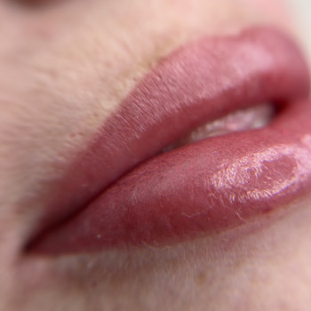 ПМ губ
                    Лешмейкер Оксана Київ