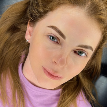 Пудрове напилення брів

 